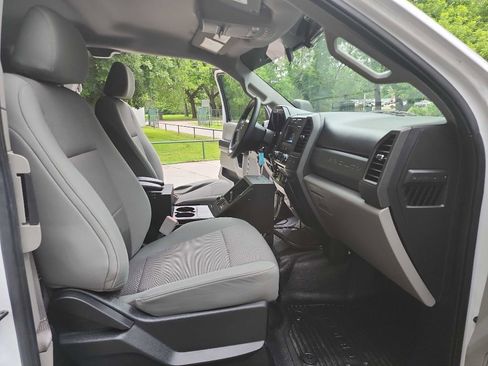 Used 2018 Ford F250 XL w/ Power Equipment Group RWD image 39