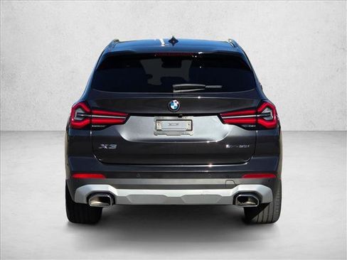 Used 2024 BMW X3 sDrive30i w/ Premium Package w/ZPA RWD image 8