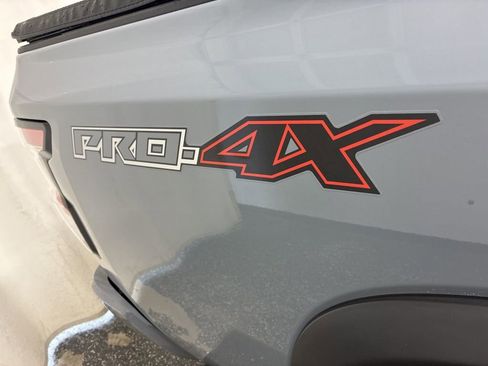 Used 2024 Nissan Frontier PRO-4X w/ Technology Package image 29