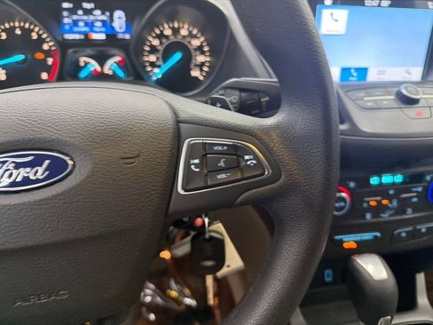 Used 2017 Ford Escape SE w/ Equipment Group 201A FWD image 25