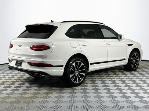 Certified 2022 Bentley Bentayga AWD/4WD image 9