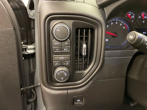 Used 2026 Chevrolet Silverado 1500 Custom AWD/4WD image 17