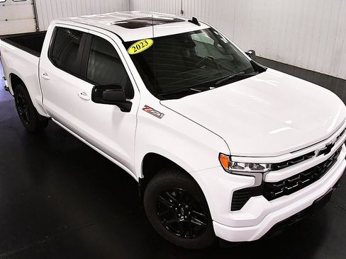 Used 2023 Chevrolet Silverado 1500 RST image 14