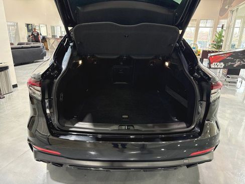 Used 2021 Maserati Levante $82K MSRP image 13