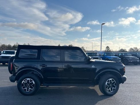 Used 2023 Ford Bronco Outer Banks image 2