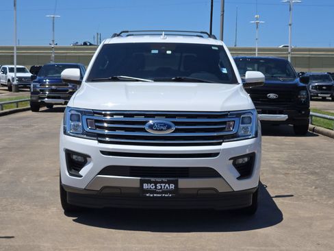 Used 2020 Ford Expedition XLT w/ Equipment Group 201A RWD image 9