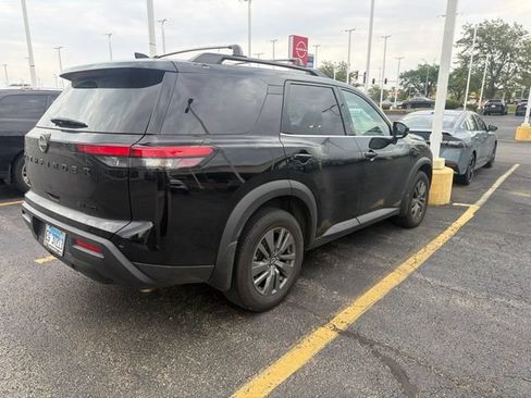Used 2024 Nissan Pathfinder SV w/ Black Appearance Package AWD/4WD image 7