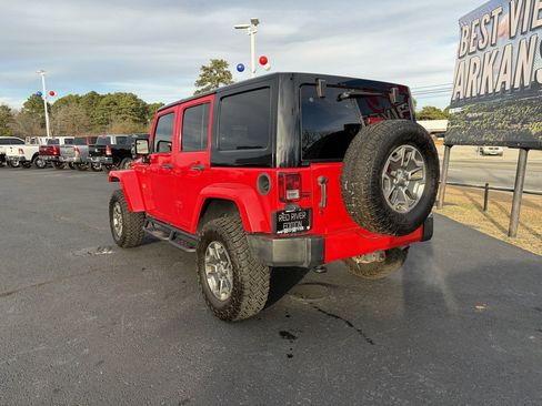 Used 2018 Jeep Wrangler Unlimited Sahara image 5