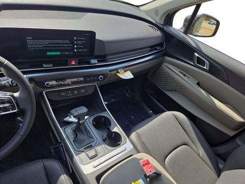 New 2026 Kia Carnival image 22