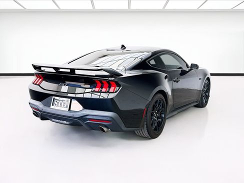 Used 2024 Ford Mustang GT Premium w/ GT Performance Package RWD image 4