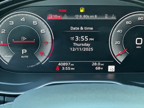 Used 2024 Audi Q5 2.0T Prestige w/ Prestige Package AWD/4WD image 33
