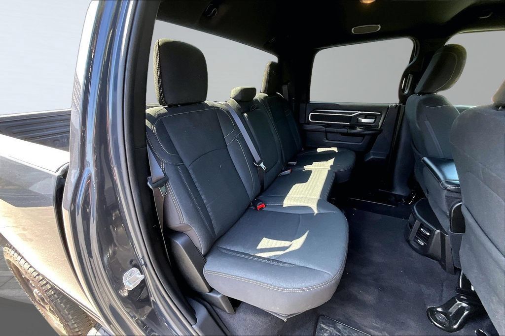 Certified 2026 RAM 2500 Big Horn AWD/4WD image 18