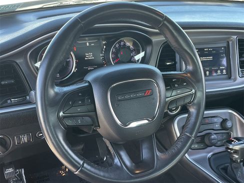 Used 2019 Dodge Challenger SXT image 16
