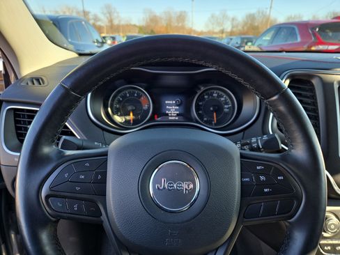 Certified 2020 Jeep Cherokee Trailhawk w/ Comfort/Convenience Group image 12