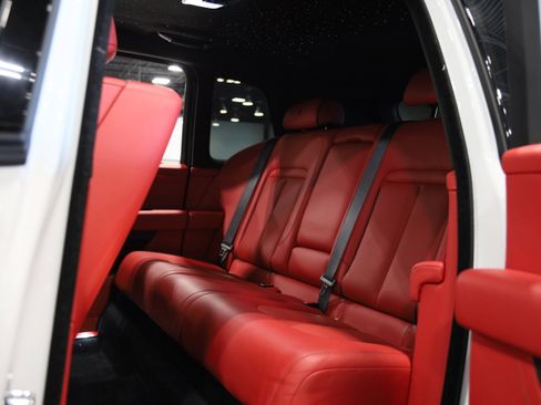 Used 2023 Rolls-Royce Cullinan AWD/4WD image 40