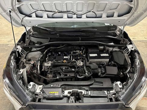 Certified 2023 Toyota Corolla Cross LE image 12