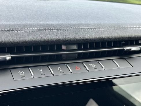New 2026 Jeep Grand Cherokee Altitude AWD/4WD image 24
