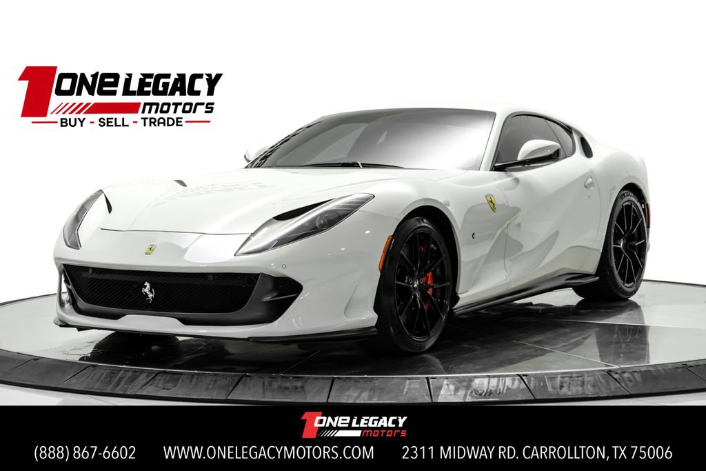 Used 2019 Ferrari 812 Superfast RWD image 1