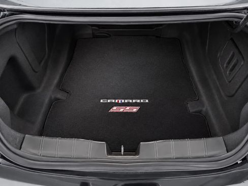 Used 2020 Chevrolet Camaro SS RWD image 18