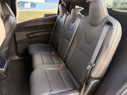 Used 2024 Tesla Model X image 10