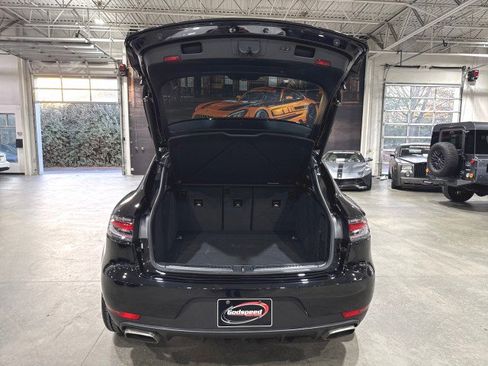 Used 2021 Porsche Macan image 15