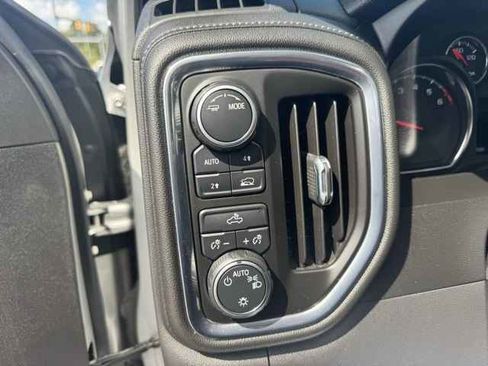Used 2021 Chevrolet Silverado 1500 LT image 13