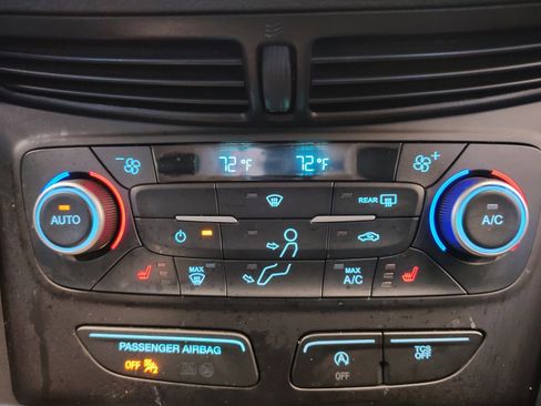 Used 2018 Ford Escape SEL image 20