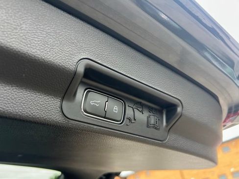 Certified 2024 Ford Explorer XLT w/ Equipment Group 202A AWD/4WD image 23