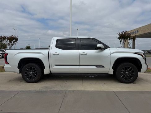 Used 2024 Toyota Tundra Platinum AWD/4WD image 20