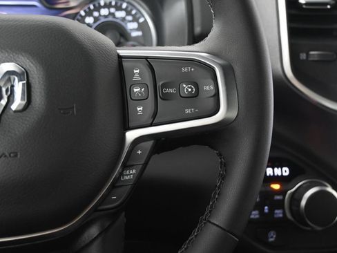 Used 2025 RAM 1500 Big Horn AWD/4WD image 36