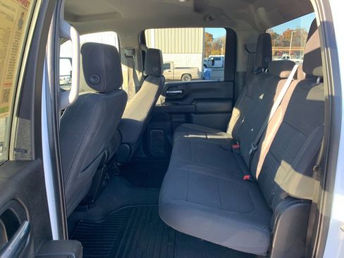 Used 2023 Chevrolet Silverado 2500 LT image 14