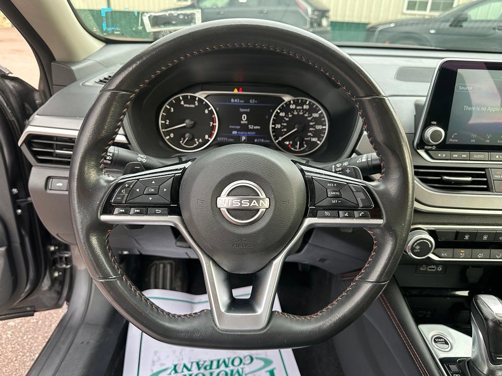 Used 2024 Nissan Altima 2.5 SR AWD/4WD image 15