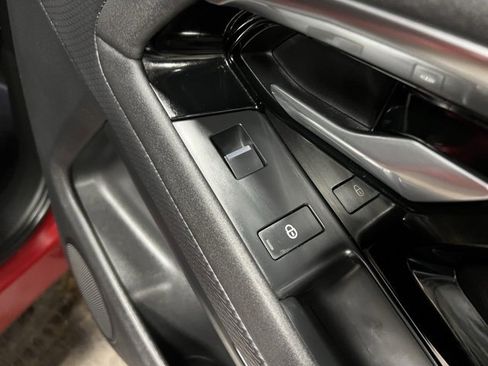 Used 2020 Land Rover Range Rover Evoque S image 25