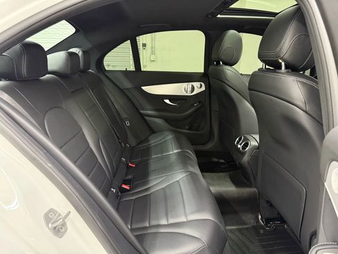 Used 2021 Mercedes-Benz C 300 Sedan image 17
