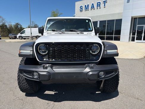 Used 2024 Jeep Wrangler Unlimited Sport AWD/4WD image 9