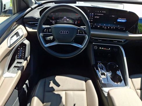 Certified 2025 Audi Q5 Premium Plus AWD/4WD image 11