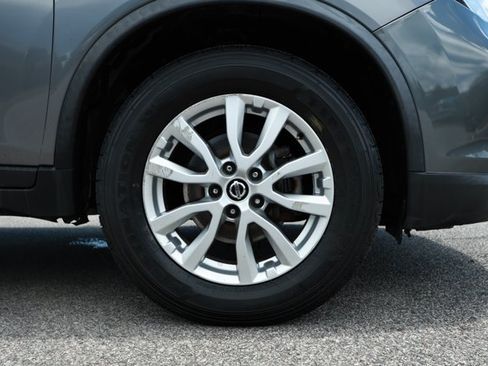 Used 2020 Nissan Rogue SV AWD/4WD image 5