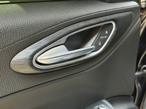 Used 2019 Alfa Romeo Giulia w/ Nero Edizione RWD image 22