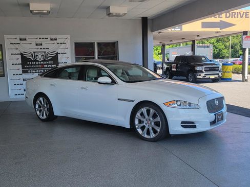 Used 2014 Jaguar XJ L Portfolio AWD/4WD image 2