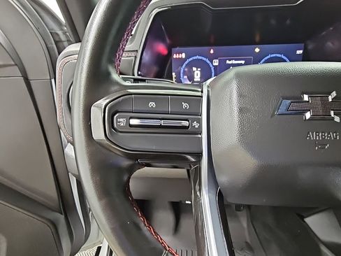 Used 2024 Chevrolet Colorado Z71 image 25