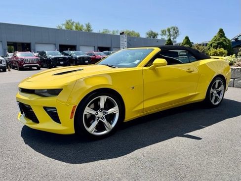 Certified 2018 Chevrolet Camaro SS RWD image 3