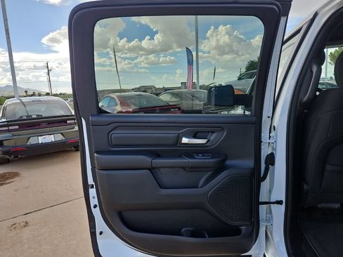 New 2026 RAM 1500 Express AWD/4WD image 16