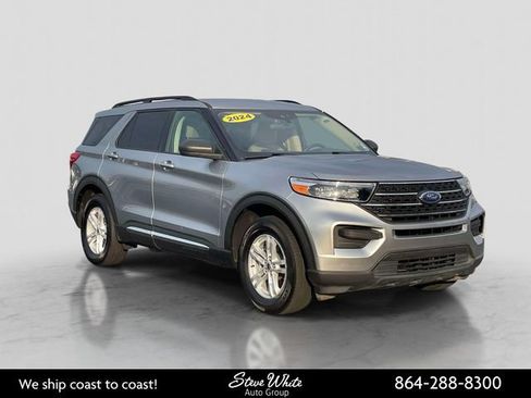 Used 2024 Ford Explorer XLT AWD/4WD image 1