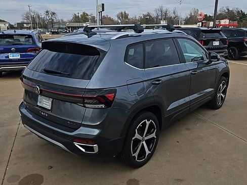 New 2026 Volkswagen Taos SEL AWD/4WD image 5