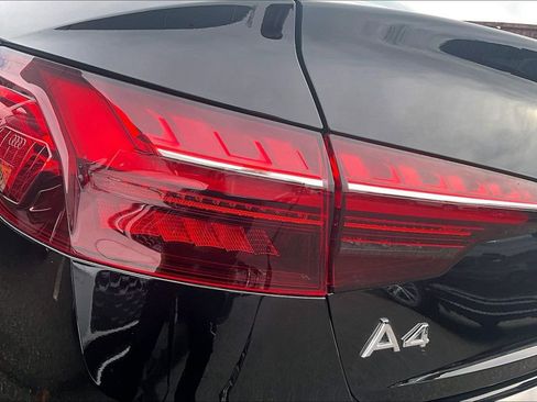 Used 2023 Audi A4 2.0T Premium w/ Convenience Package image 23