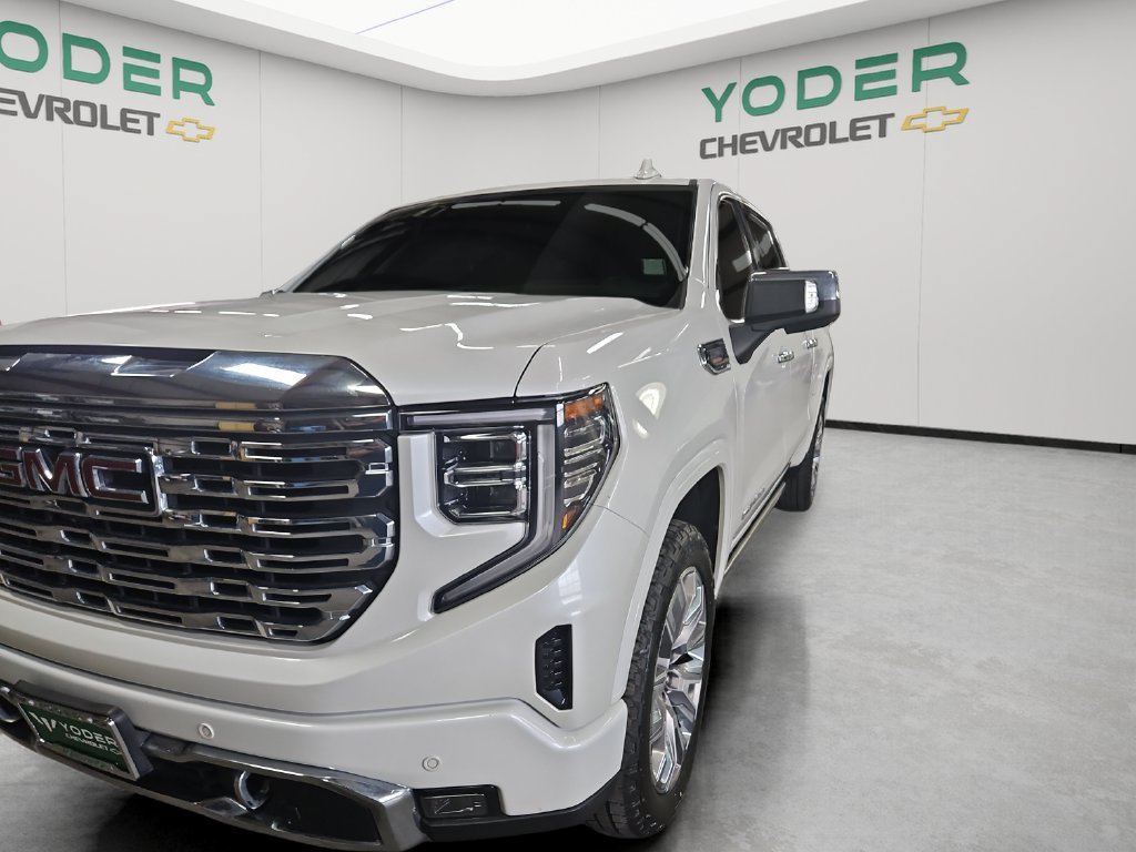 Used 2023 GMC Sierra 1500 Denali w/ Denali Reserve Package AWD/4WD image 45