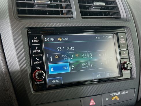 Used 2025 Mitsubishi Outlander Sport ES image 19