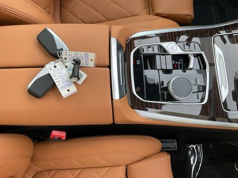 New 2026 BMW X5 xDrive40i w/ M Sport Package image 34