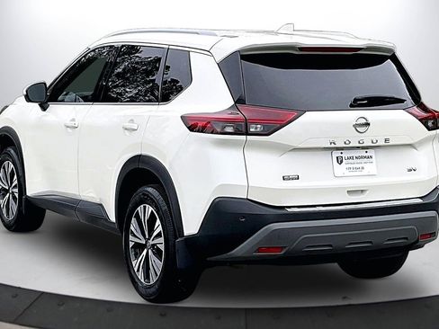 Used 2021 Nissan Rogue SV w/ Premium Package image 7