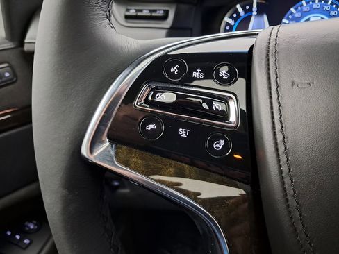 Used 2019 Cadillac Escalade Platinum image 16